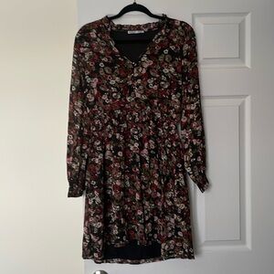 Devoted floral dress never worn